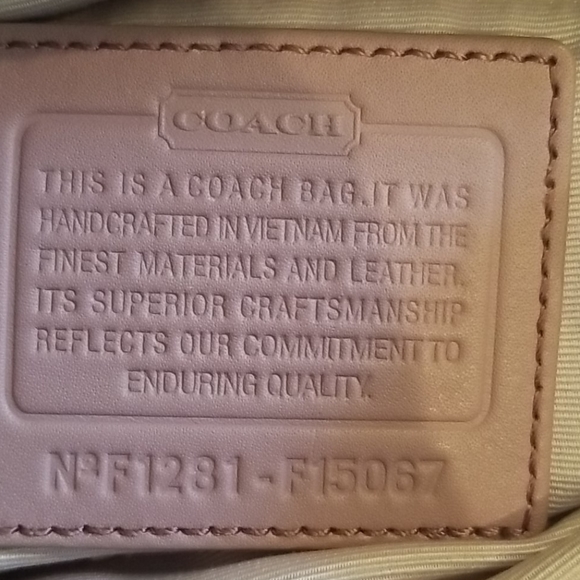 Lavender Coach bag - Picture 3 of 6